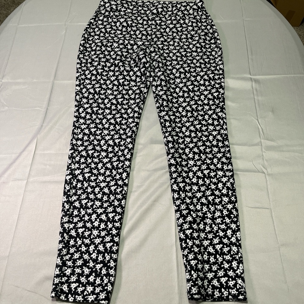 Michael Kors Women's Black &‎ White Floral-Print Pull-On Leggings